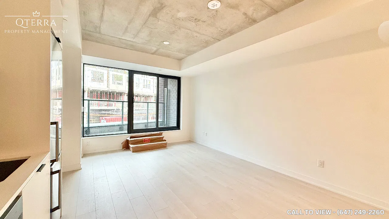 410 Keele St — Photo 1