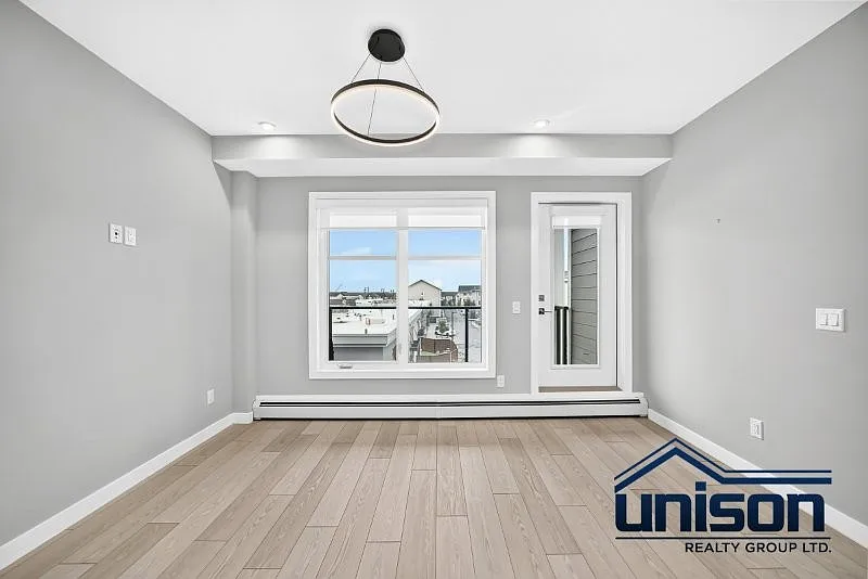 2 bed, 1000 sqft, $2,000 — Photo 4