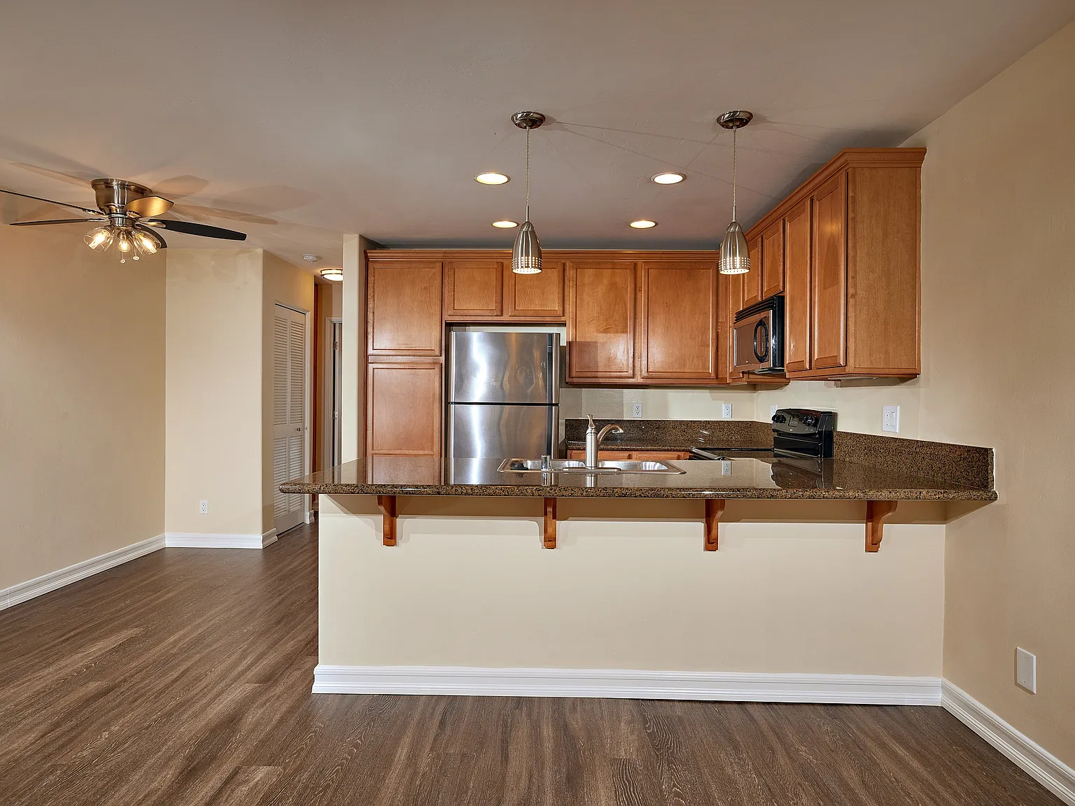 4290 Mount Abernathy — Photo 3