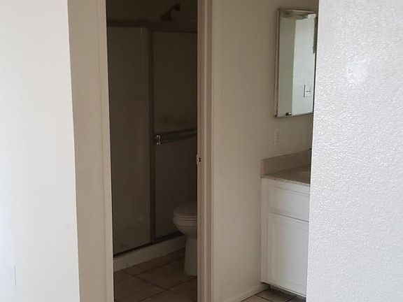 3rd image of 1927 E Hampton Ave Unit 236