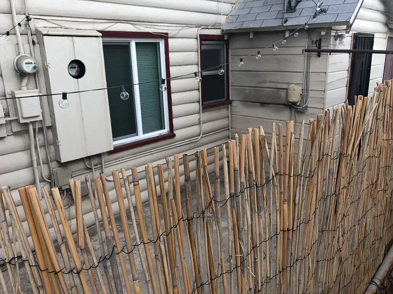 1004 S Campbell Ave — Photo 4