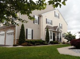 26 Brecknock Ct, Newtown, PA 18940