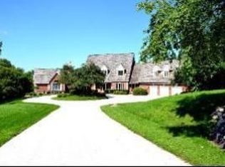 301 Ridge Rd, Barrington Hills, IL 60010