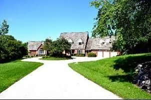 301 Ridge Rd photo 1