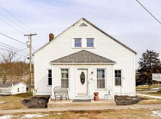 13 W Main St, Danville, OH 43014