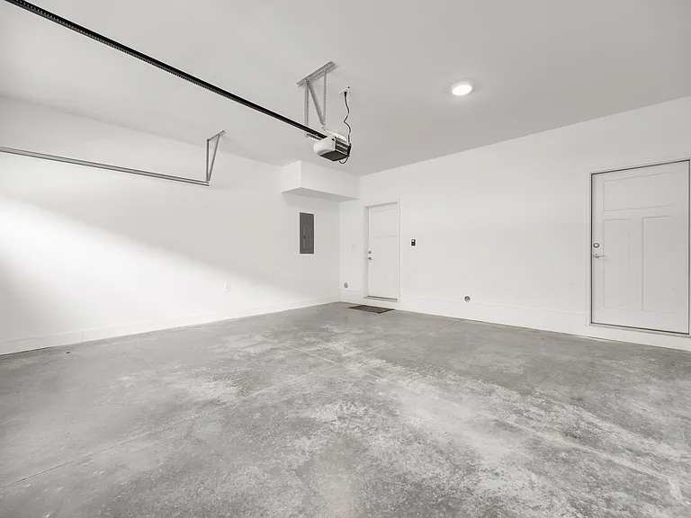 1842 Young Rd SE — Photo 10