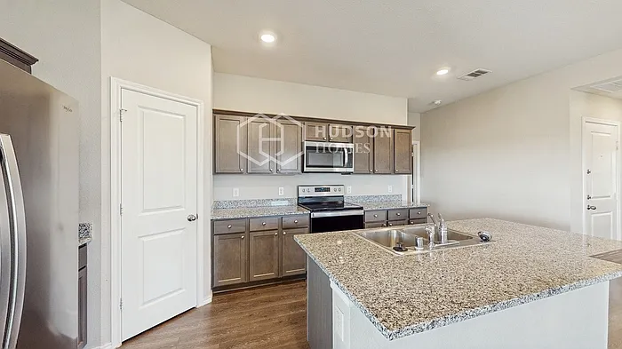 3018 Sweetwater Trl — Photo 9