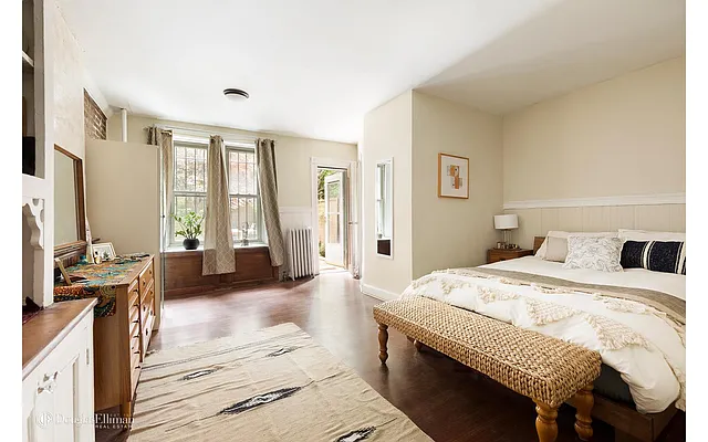 Sold by Douglas Elliman | media 3