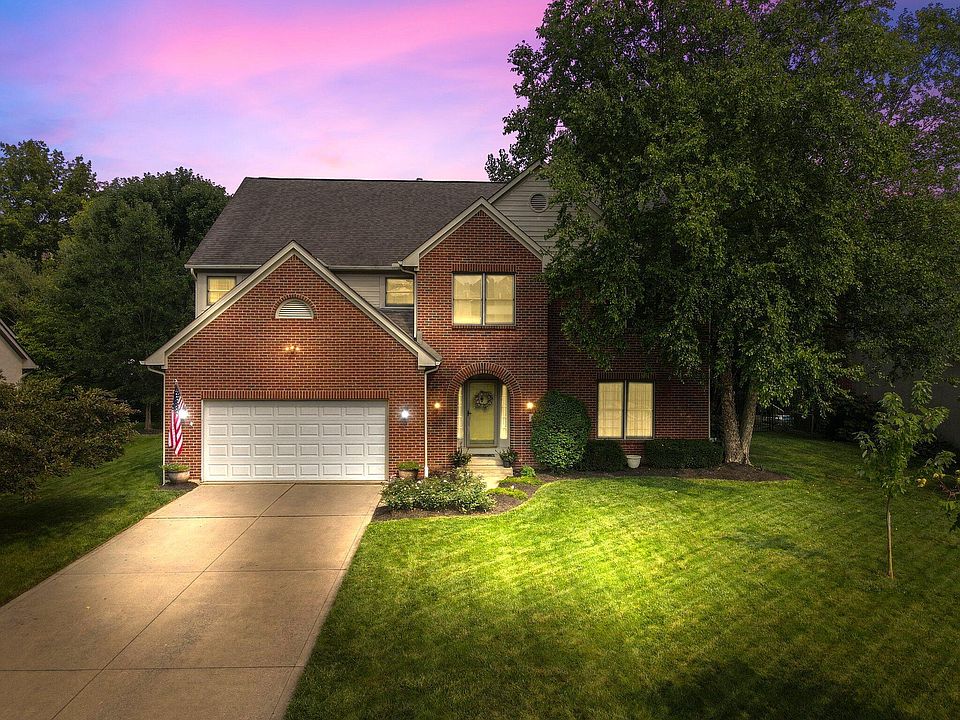 1st image of 690 Bay Dr