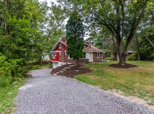 4027 Cook Rd, Gibsonia, PA 15044