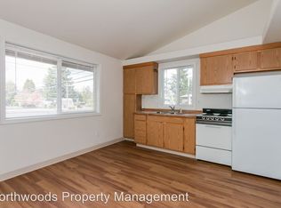 124 S 63rd St APT 4, Springfield, OR 97478