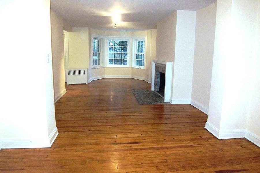 1st image of 434 W 22nd St APT 1A