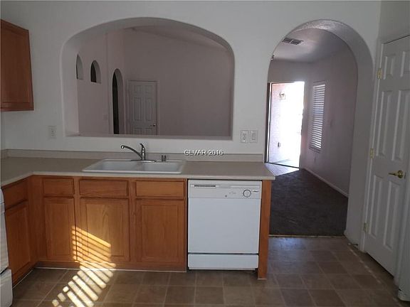 2nd image of 3355 Greenwood Springs Dr