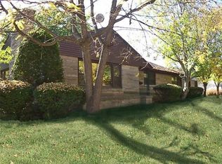 1248 E Memorial Dr, Janesville, WI 53545