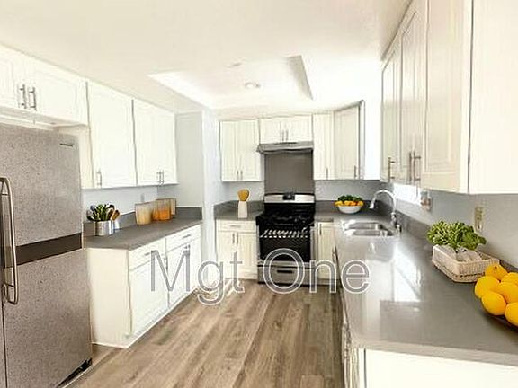 3rd image of 4295 Gird Ave