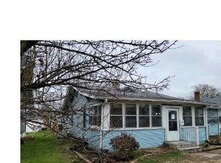 2727 Grand Ave, Davenport, IA