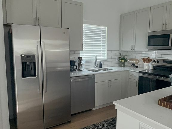 3rd image of 365 N Homestead Pkwy #3c9a67af2