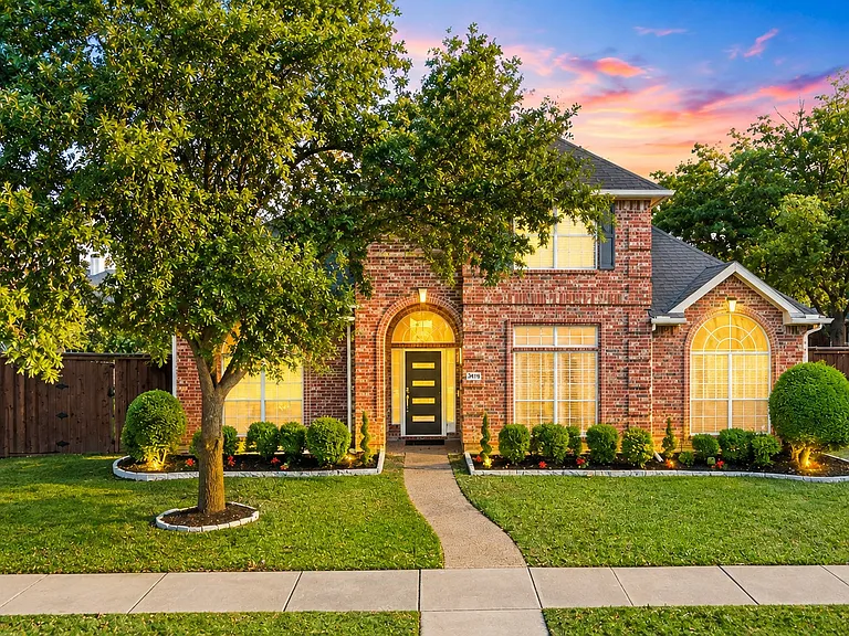 2416 McCarran Dr — Photo 20