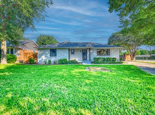2305 Fenestra Dr, Dallas, TX 75228