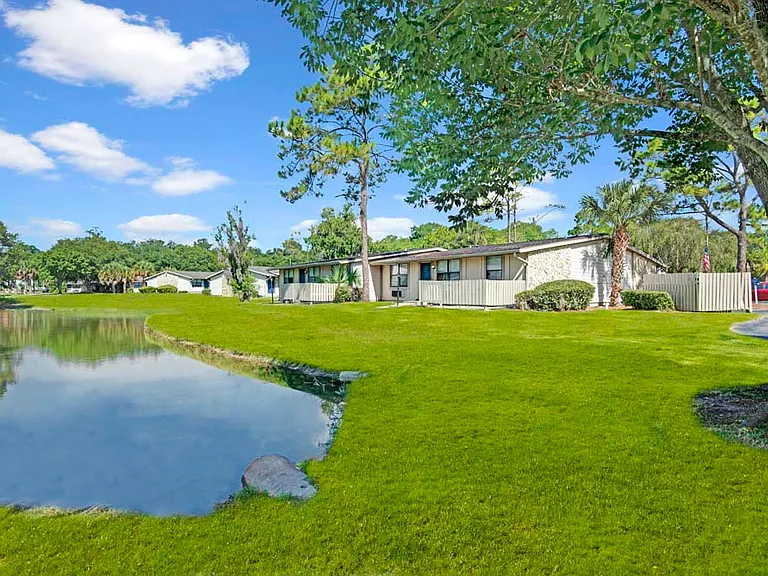 Nova Glen — Photo 10