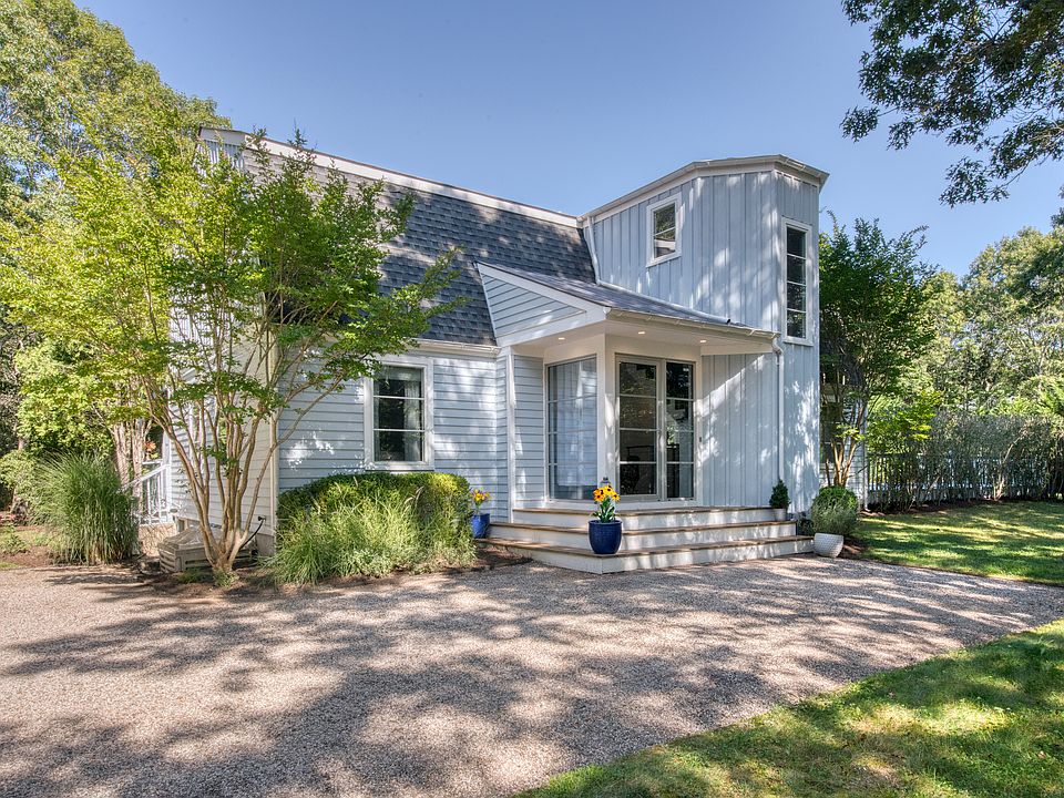 1st image of 691 Sagg Rd