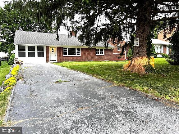 4th image of 24 Catawba Cir