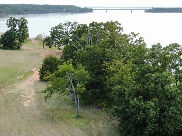 42 Lakeview, Checotah, OK 74426