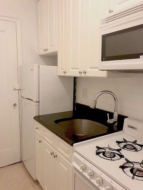 1st image of 353 E 58th St APT 4