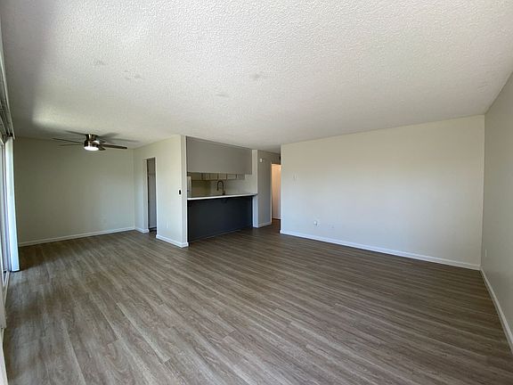 4th image of 2730 Jefferson St APT 13