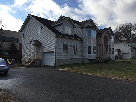 2nd image of 8 Buttell Ave