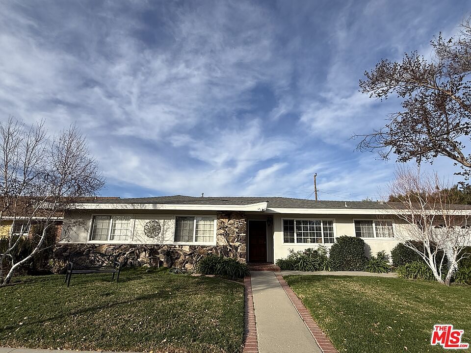 1st image of 1091 Vallejo Ave