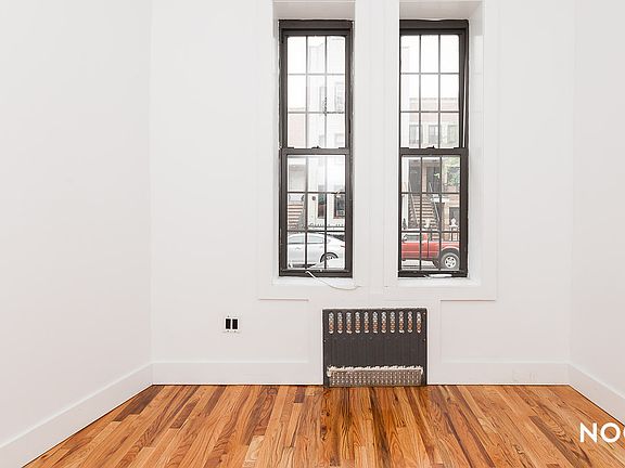 4th image of 1154 Gates Ave #2N