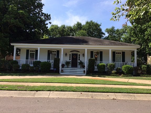 2nd image of 2436 Greenview Dr