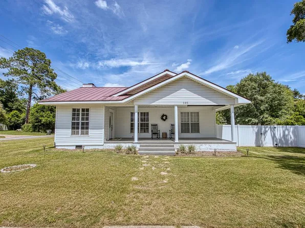 101 S Johnson St, Samson, AL 36477