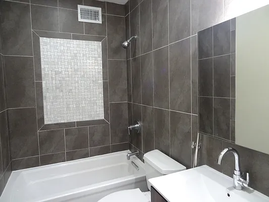 Rented by Miron Realty Group | media 40
