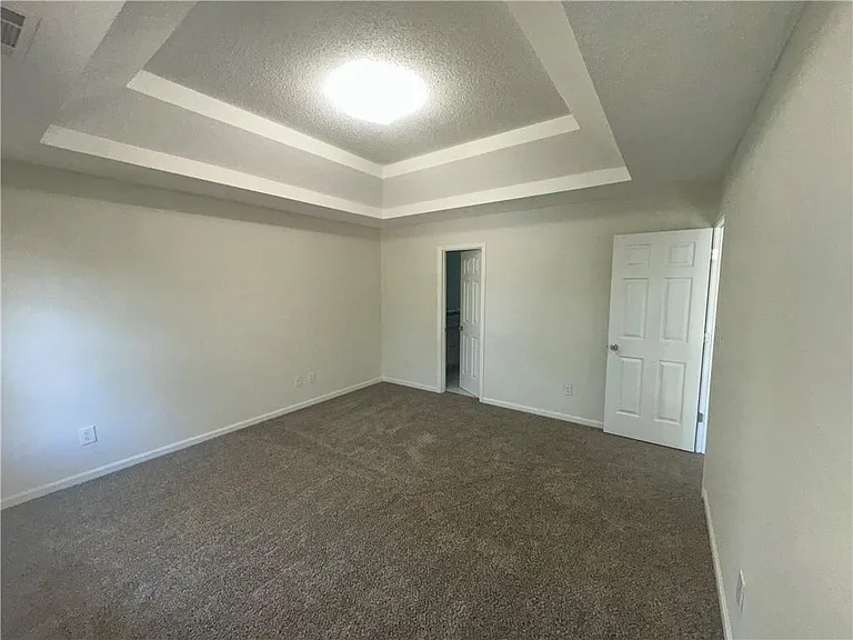 3635 Spring Mesa Dr — Photo 5