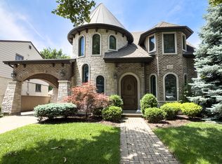 1820 Brophy Ave, Park Ridge, IL 60068