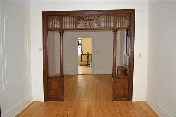 Rented by R New York | media 32