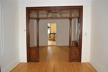 Rented by R New York