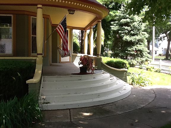 Wraparound Porch