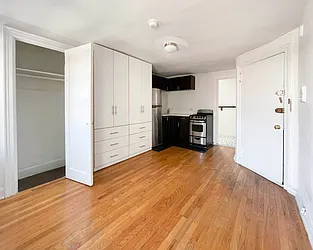 Rented by Kahen Properties