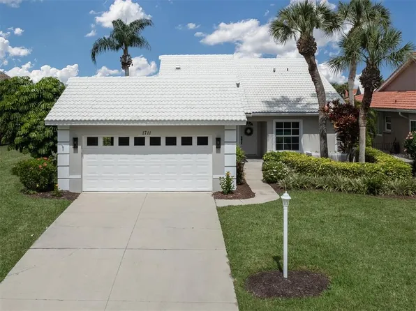 1711 Moon Dr, Venice, FL 34292