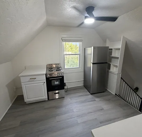 4345 W 48th St — Photo 16