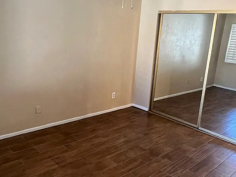 41039 Beachwood Ave #41039 — Photo 7