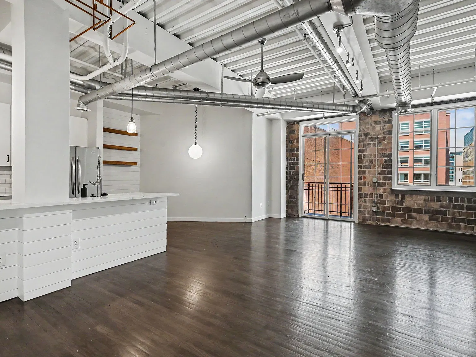 1 bed, 1.5 bath, 1020 sqft, $2,150 — Photo 1