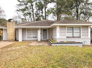 1508 N Roberson St, Conroe, TX 77301