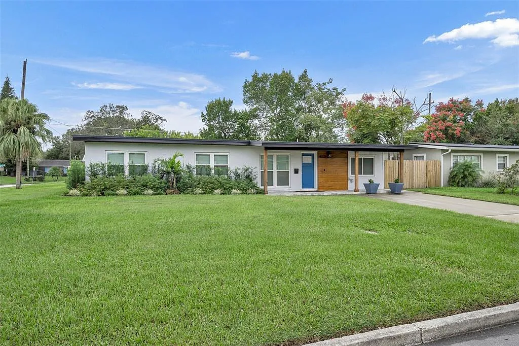 4 bed, 3.0 bath, 1430 sqft, $3,400 — Photo 1