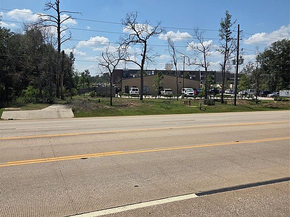 5th image of 2580 N Loop 336 W