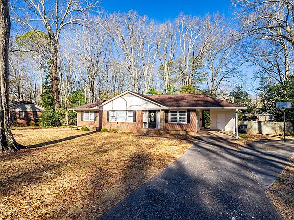 3rd image of 108 Dogwood Ln