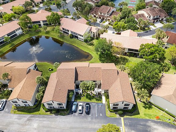 2nd image of 3333 Jog Park Drive